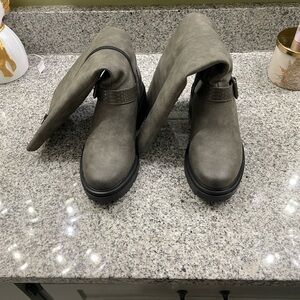 Naturalizer Charcoal Winter Boots